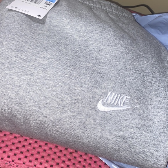 Nike Gray Sweatpants (tall) - Picture 3 of 5
